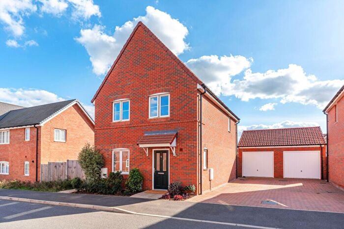 3 Bedroom Detached House For Sale In Wintergreen Way, Cringleford, NR4