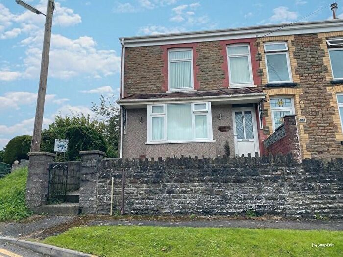 3 Bedroom Semi-Detached House For Sale In Penyard Road, Neath, Neath Port Talbot., SA10