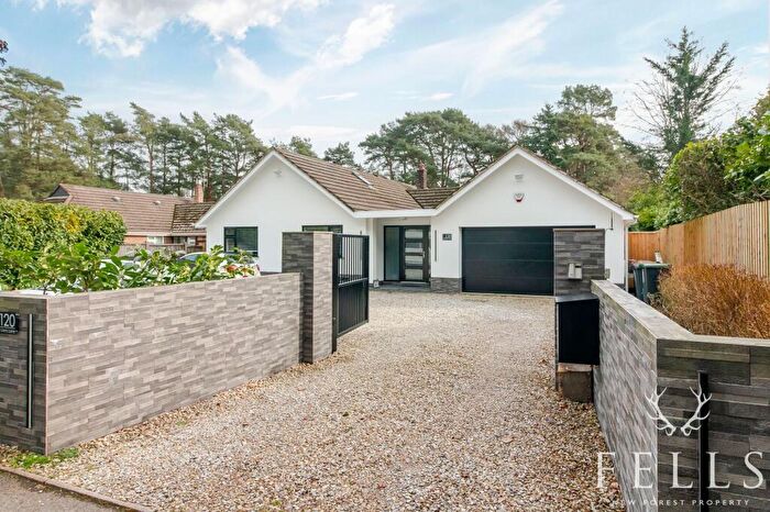 4 Bedroom Detached Bungalow For Sale In Lions Lane, Ashley Heath, BH24