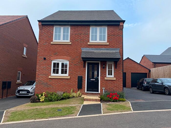 4 Bedroom Property To Rent In Hedgerow Road, Lichfield, WS13