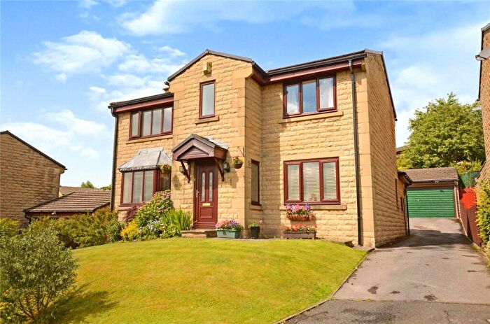 4 Bedroom House For Sale In Hockerley Avenue, Whaley Bridge, High Peak, Derbyshire, SK23