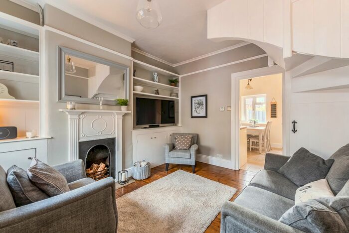 2 Bedroom Terraced House To Rent In Duke Street, Windsor, SL4