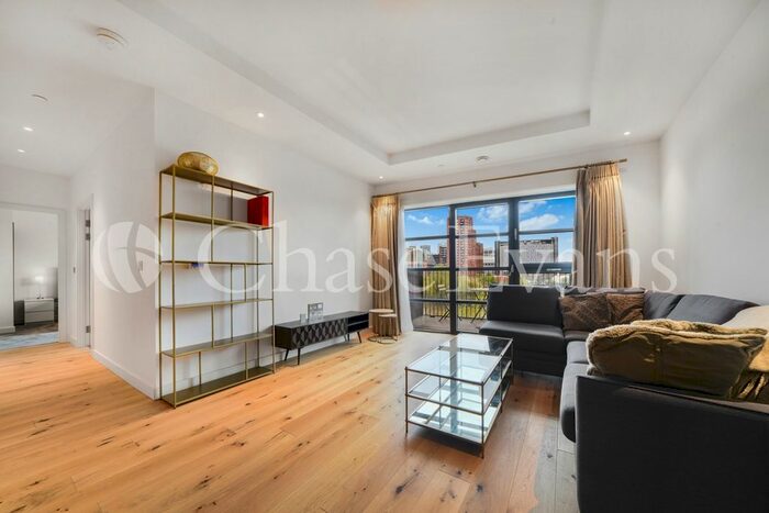 2 Bedroom Flat To Rent In Lyell Street, London, E14