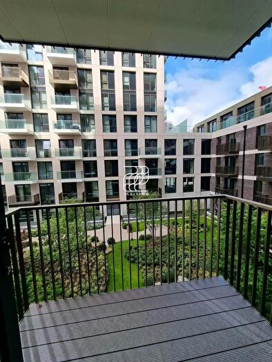 1 Bedroom Flat To Rent In Merino Gardens, London, E1W