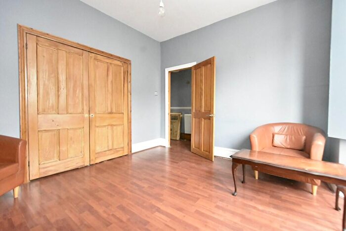 3 Bedroom Terraced House For Sale In Bedroom House For Sale In Catford, SE6