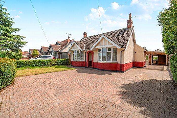 5 Bedroom Bungalow For Sale In Stockton Lane, York, YO31