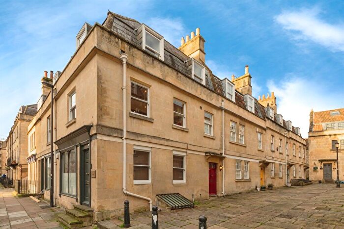 3 Bedroom Apartment For Sale In St. Anns Place, Bath, BA1