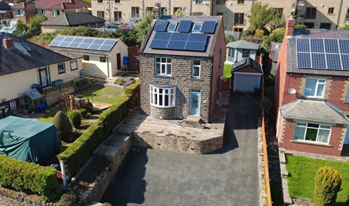 3 Bedroom Detached House For Sale In Wakefield Road, Denby Dale, HD8