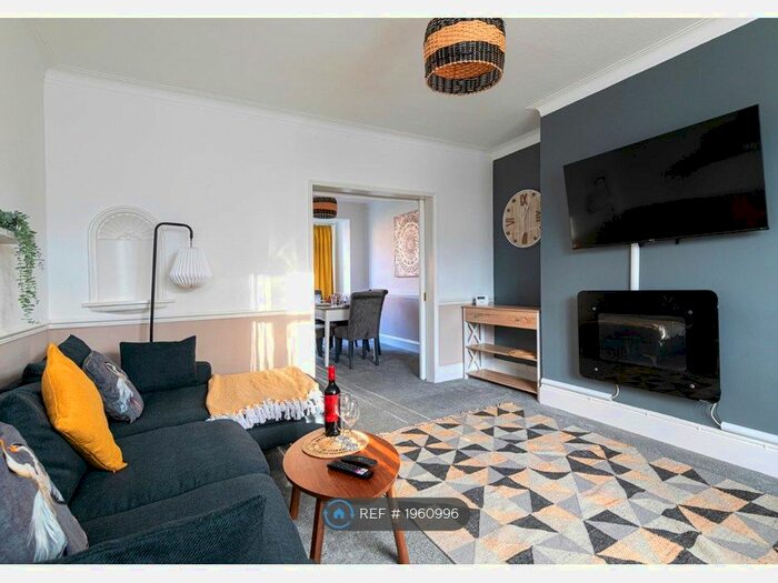 4 Bedroom Semi-Detached House To Rent In Fossway, Newcastle Upon Tyne, NE6