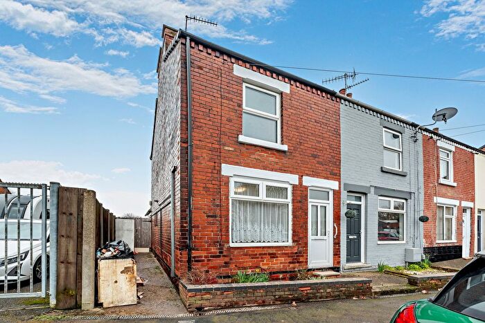 3 Bedroom Terraced House For Sale In New Road, Stapleford, Nottingham, NG9