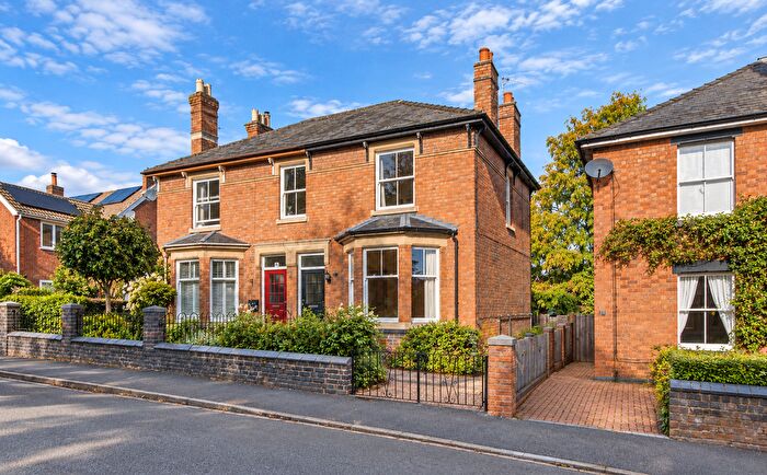 3 Bedroom Semi-Detached House For Sale In Queens Road, Malvern, WR14