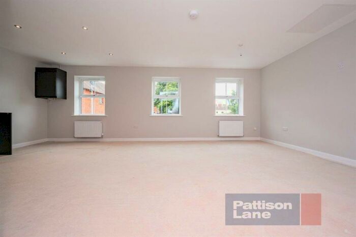 2 Bedroom Flat To Rent In Grafton Street, Kettering, NN16