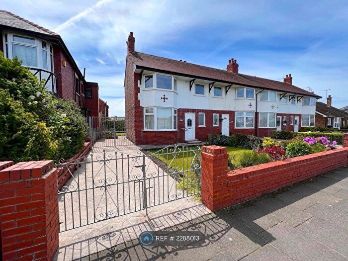 3 Bedroom End Of Terrace House To Rent In Highfield Road, Blackpool, FY4