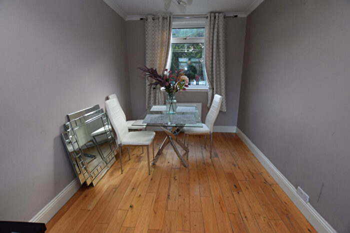 3 Bedroom End Of Terrace House For Sale In California Road, Falkirk, FK2