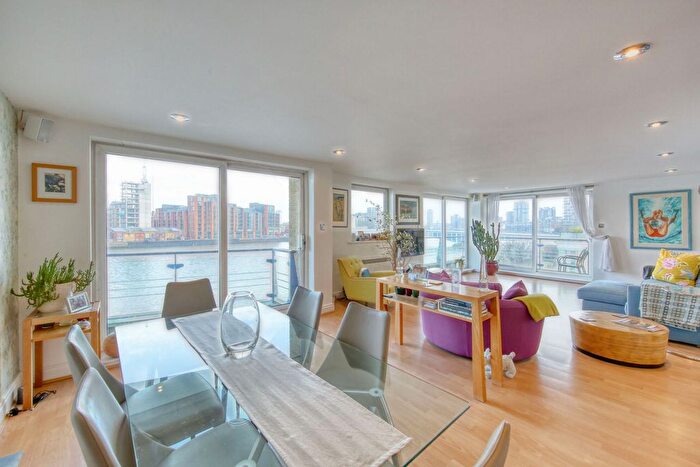 3 Bedroom Flat For Sale In Compass House, Smugglers Way, London, SW18