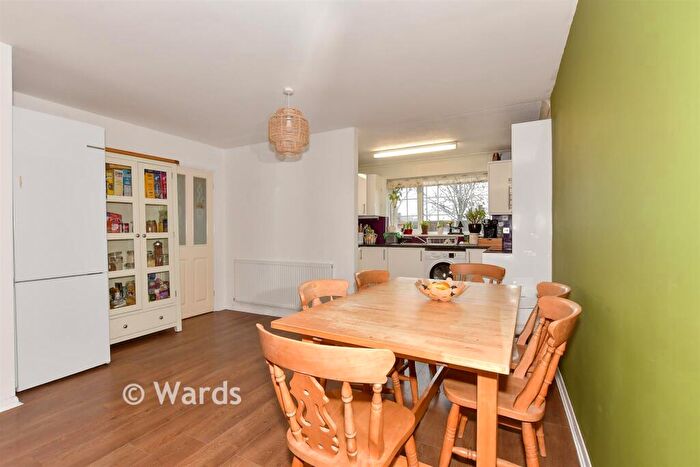 4 Bedroom End Of Terrace House For Sale In Kingfisher Court, Herne Bay, Kent, CT6