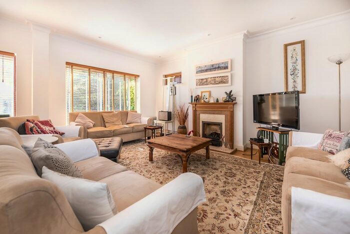 5 Bedroom Detached House To Rent In Arthur Road, London, SW19