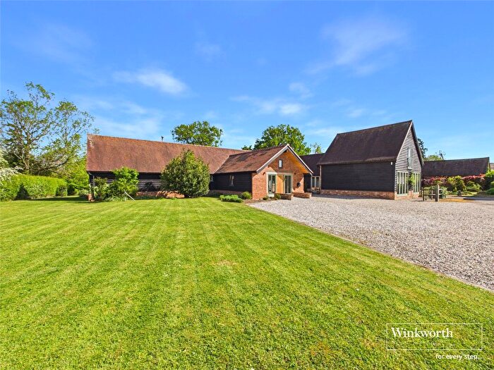 5 Bedroom Barn Conversion For Sale In Webbs Lane, Beenham, Reading, Berkshire, RG7