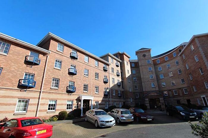 2 Bedroom Flat To Rent In Sheriff Bank, Leith, Edinburgh, EH6