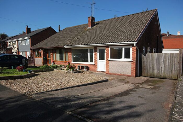 3 Bedroom Bungalow To Rent In Maple Avenue, Thornbury, Bristol, BS35
