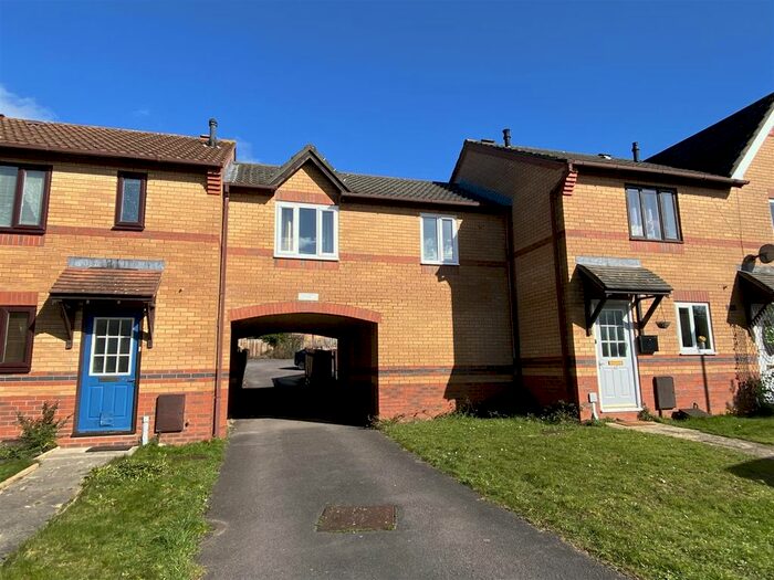 1 Bedroom Flat To Rent In Lewis Way, Chepstow, NP16