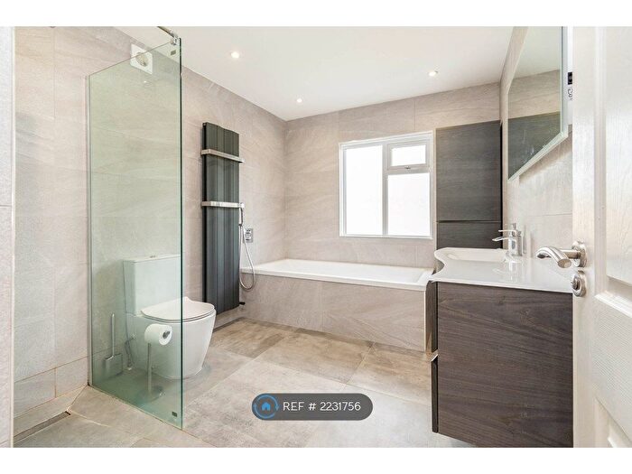 3 Bedroom Semi-Detached House To Rent In Virginia Road, Thornton Heath, CR7