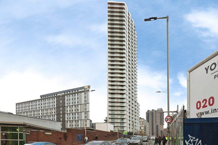 1 Bedroom Flat For Sale In Flat Hale Works Apartments, London, N17