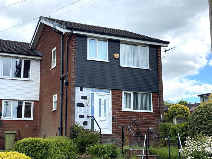 3 Bedroom Semi-Detached House For Sale In Holden Fold, Royton, OL2