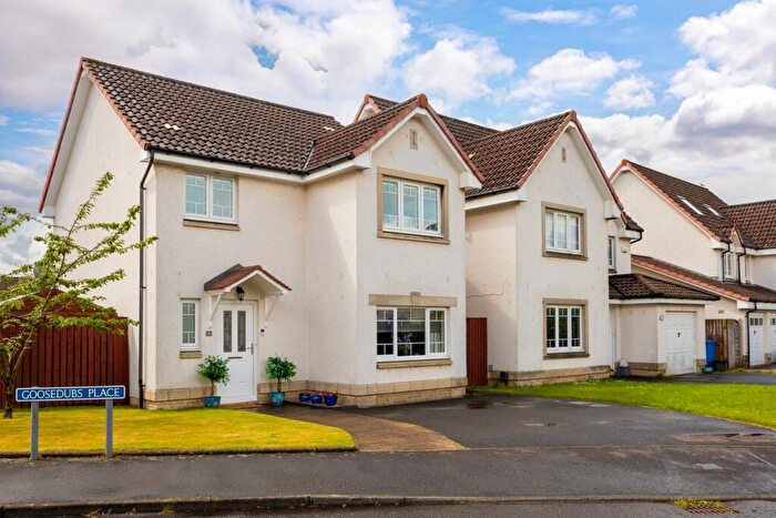 3 Bedroom Detached House For Sale In Goosedubs Place, Falkirk, FK2