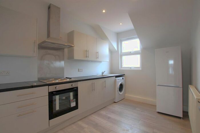 1 Bedroom Flat To Rent In The Broadway, Southall, UB1
