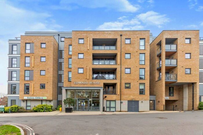 1 Bedroom Apartment To Rent In Pegs Lane, Hertford, SG13