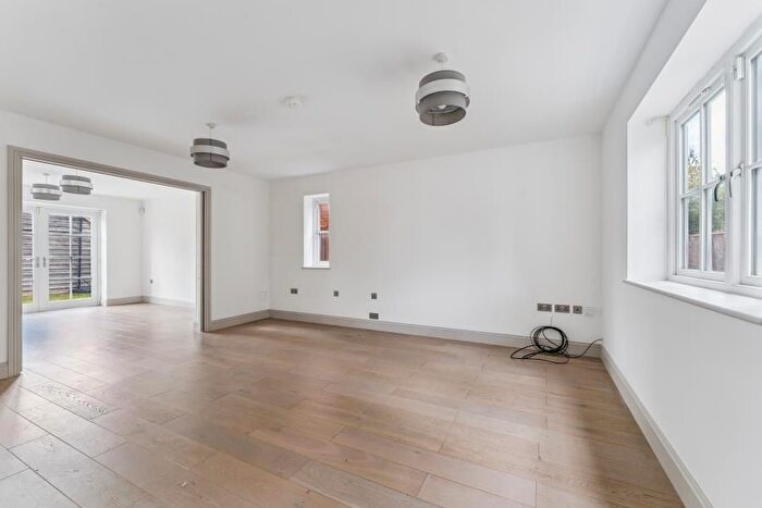 4 Bedroom Semi-Detached House To Rent In Lamborne Place, Ickenham, UB10