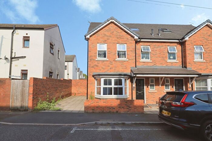4 Bedroom Semi Detached House For Sale In Haden Hill, Wolverhampton, West Midlands, WV3