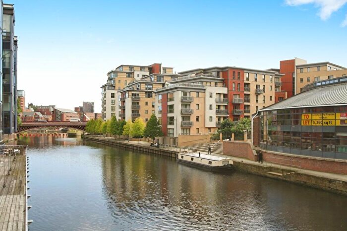 2 Bedroom Property To Rent In Cromwell Court, Hunslet, Leeds, West Yorkshire, LS10