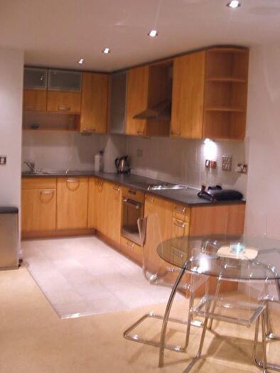 3 Bedroom Flat To Rent In Western Gateway, Royal Victoria, E16