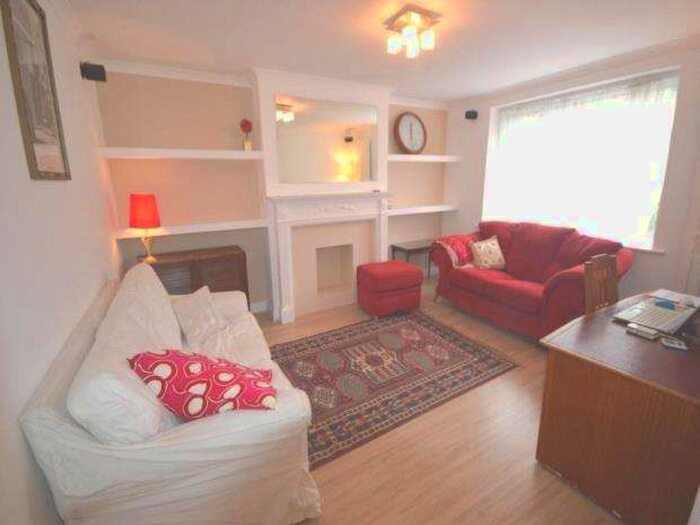 2 Bedroom Garage / Parking To Rent In Ashfield Avenue, Bushey, Hertfordshire, WD23