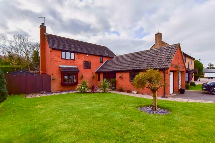 4 Bedroom Detached House To Rent In Dry Leys, Peterborough, PE2