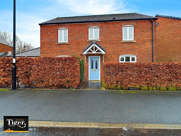 4 Bedroom Detached House To Rent In Douglas Avenue, Wesham, PR4