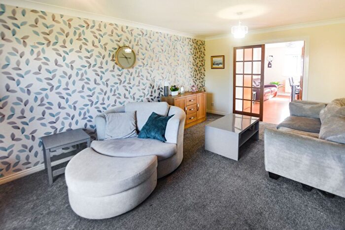 5 Bedroom Detached House For Sale In Northacre, Kilwinning, KA13