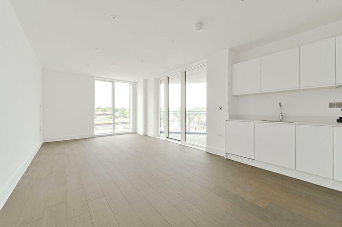 2 Bedroom Flat To Rent In Bollo Lane, Acton, W3