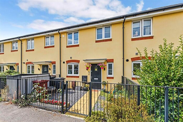 2 Bedroom Terraced House For Sale In Tern Crescent, Chichester, PO20