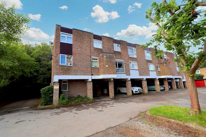 1 Bedroom Flat To Rent In Showfields Road, Tunbridge Wells, TN2
