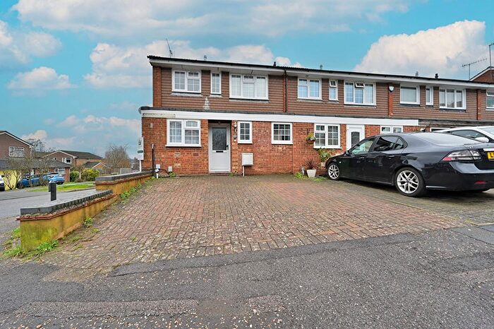 3 Bedroom End Terrace House For Sale In Stuarts Close, Hemel Hempstead, HP3