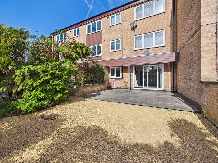 2 Bedroom Flat For Sale In Vintners Close, Peterborough, PE3