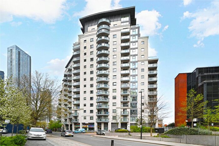 2 Bedroom Flat For Sale In Limeharbour, London, E14