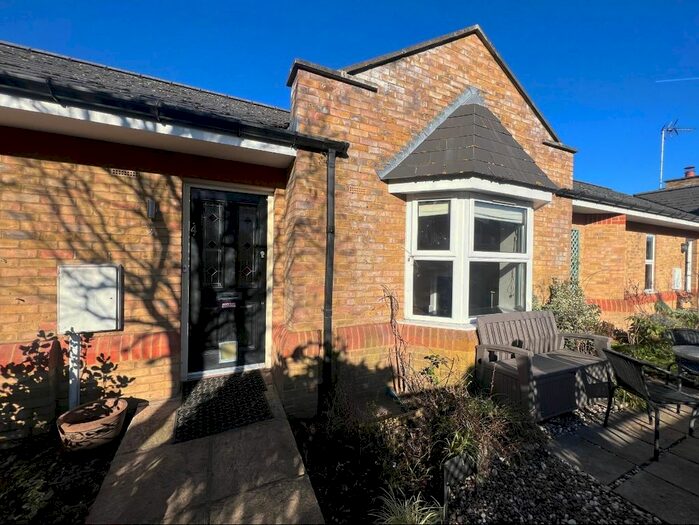 2 Bedroom Mews To Rent In Luther Mews, Teddington, TW11