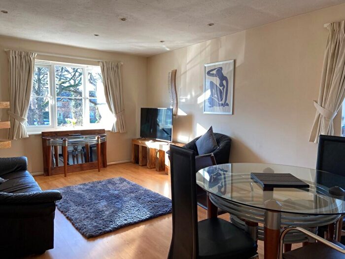 1 Bedroom Flat To Rent In Town Mead, West Green, Crawley, RH11