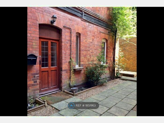 2 Bedroom Flat To Rent In Molyneux Park Road, Tunbridge Wells, TN4