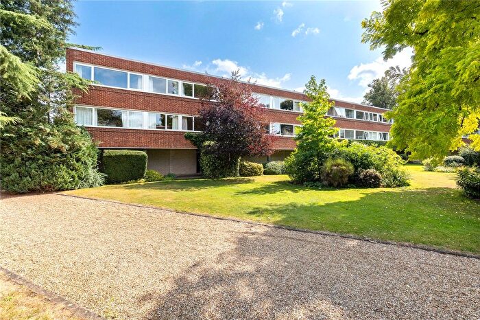 3 Bedroom Flat To Rent In Gilmerton Court, Trumpington, Cambridge, Cambridgeshire, CB2