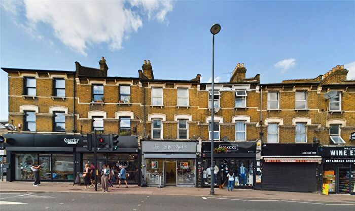 3 Bedroom Flat To Rent In Hoe Street, Walthamstow, London, E17